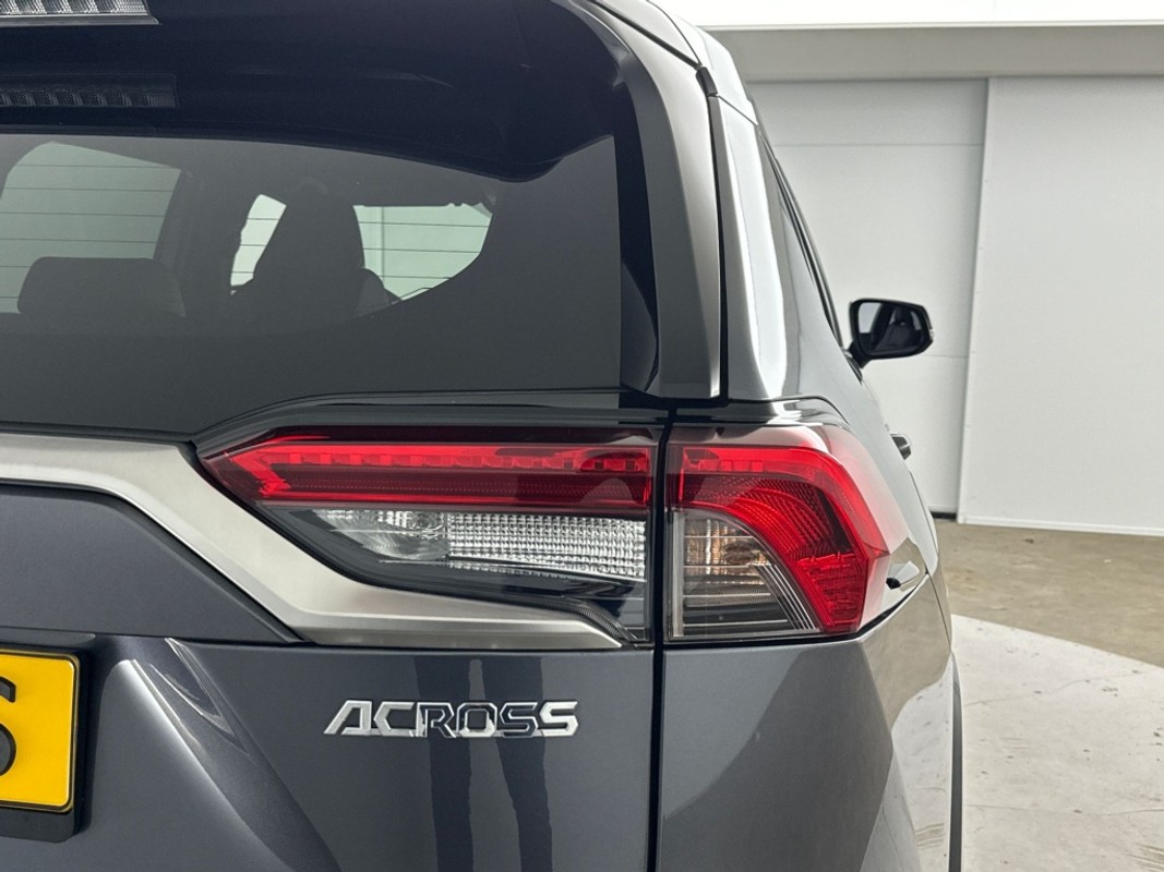 Suzuki Across