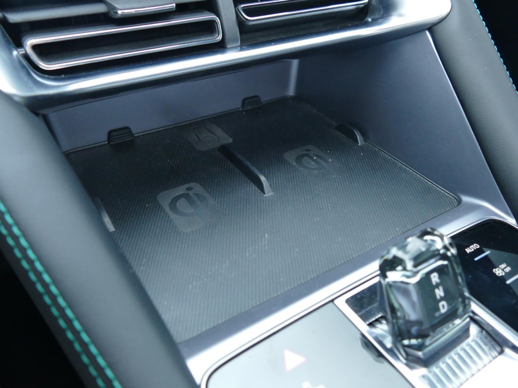 BYD SEAL U