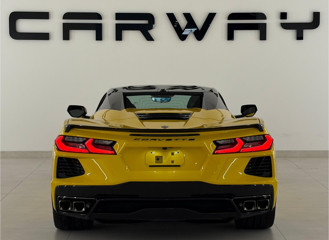 Corvette C8