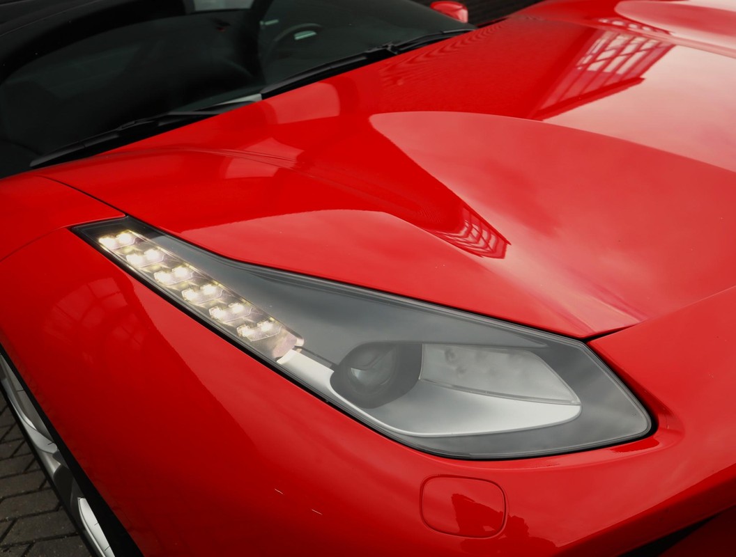Ferrari 488