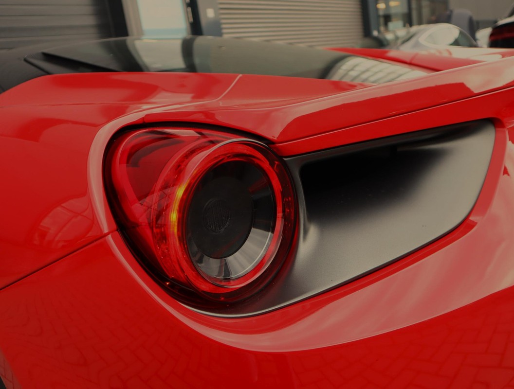 Ferrari 488