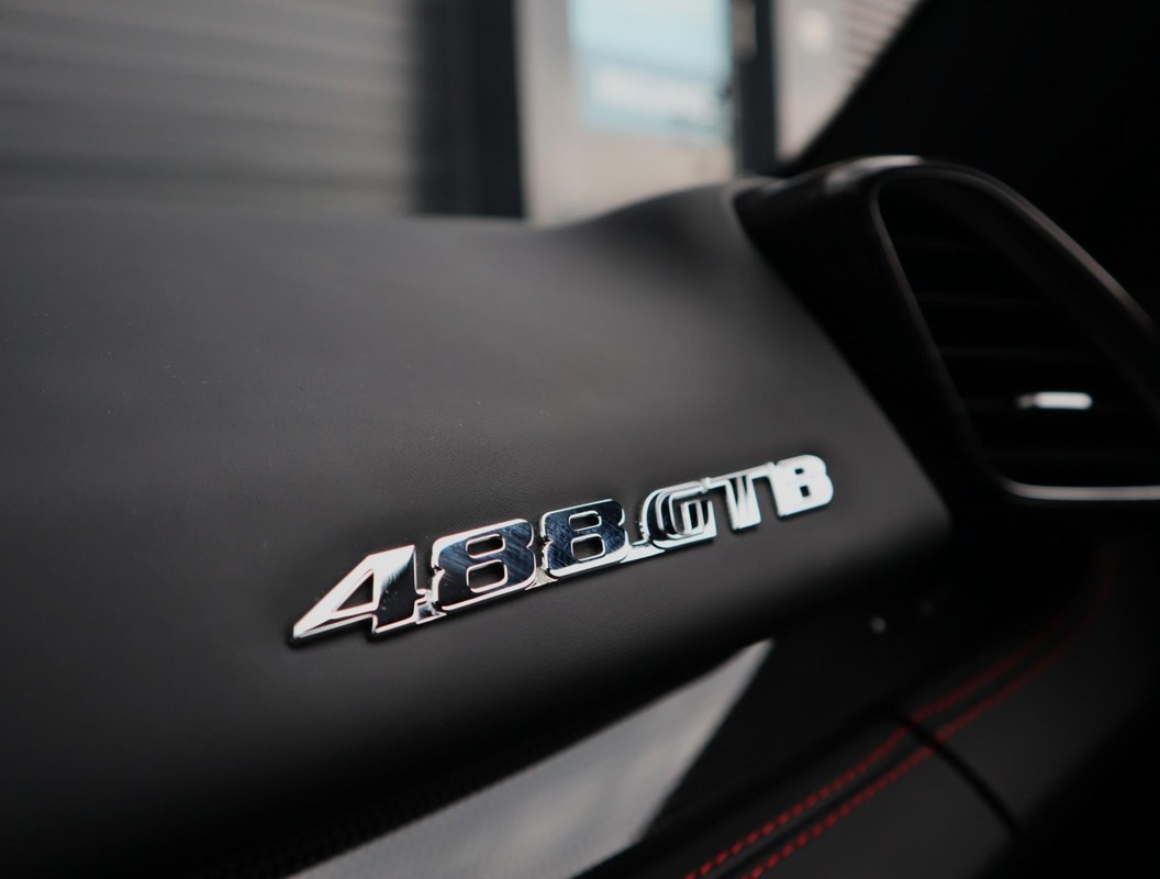 Ferrari 488