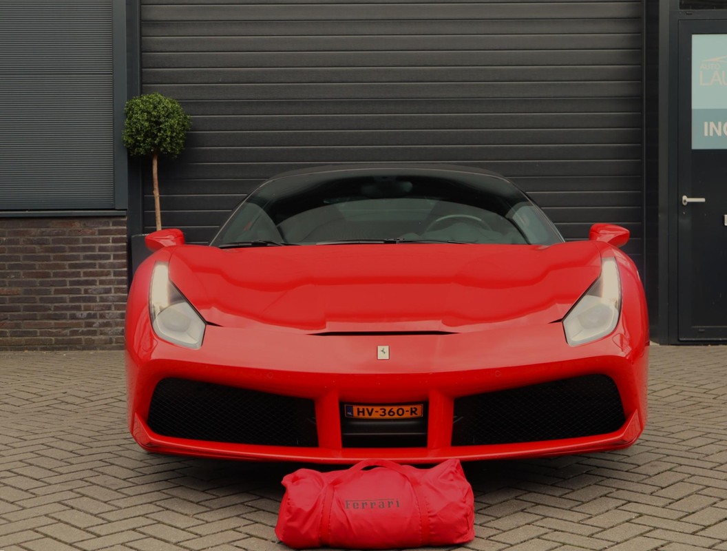 Ferrari 488