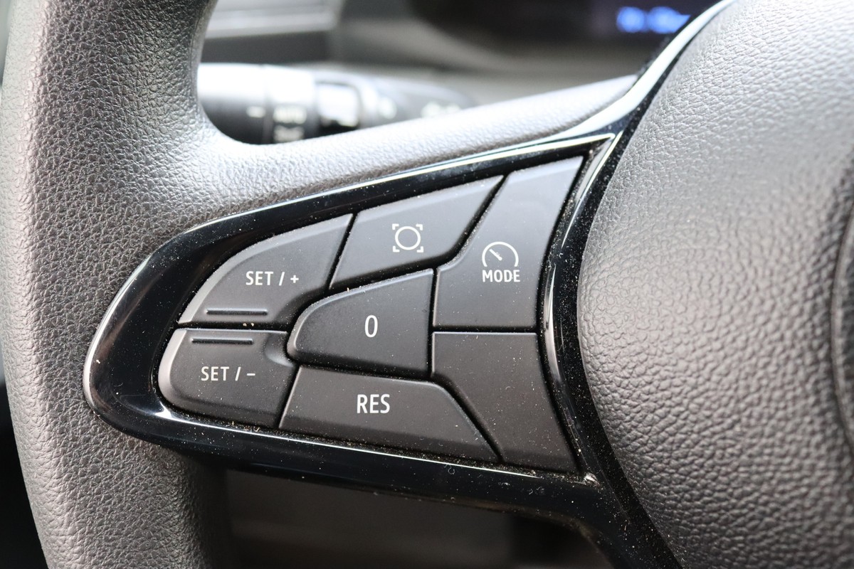 Nissan Interstar