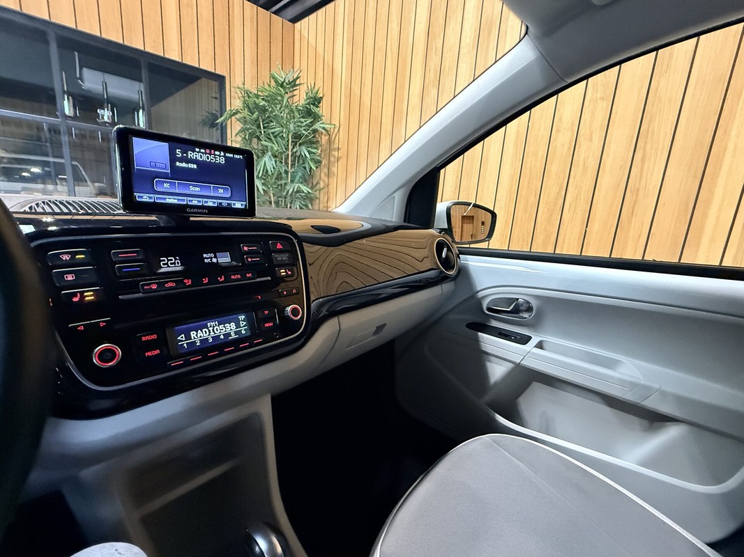 Volkswagen e-up!