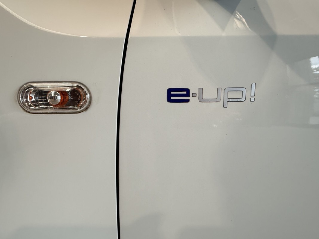 Volkswagen e-up!