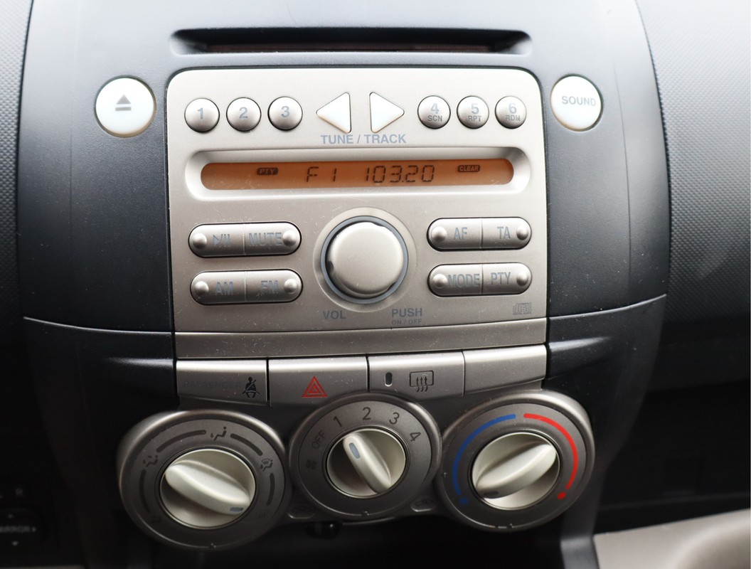 Daihatsu Sirion
