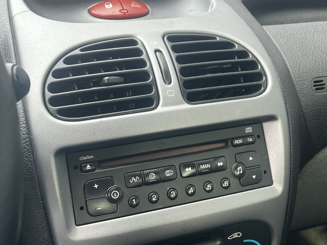Peugeot 206