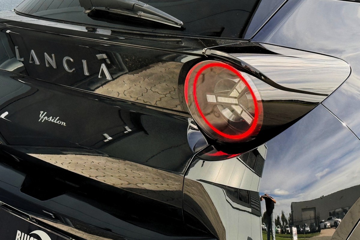 Lancia Ypsilon