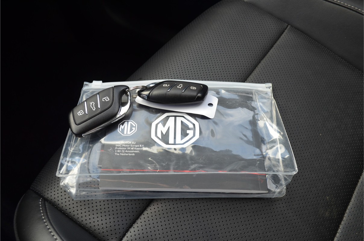 MG ZS