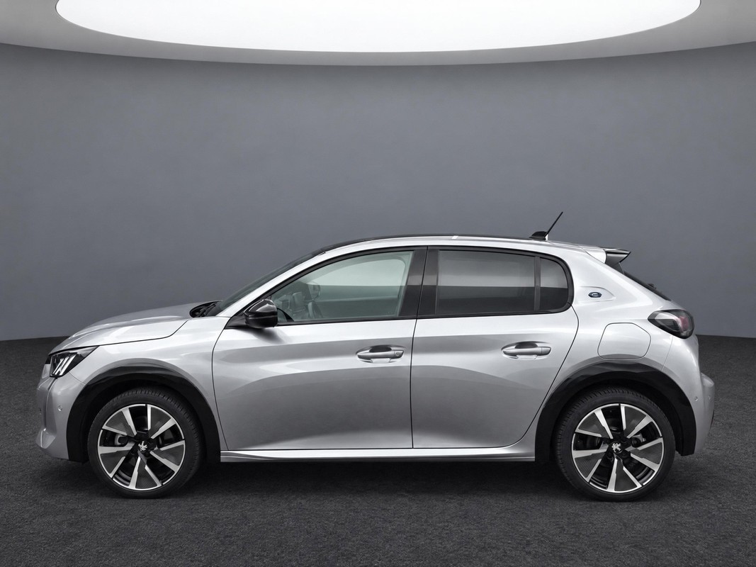 Peugeot e-208