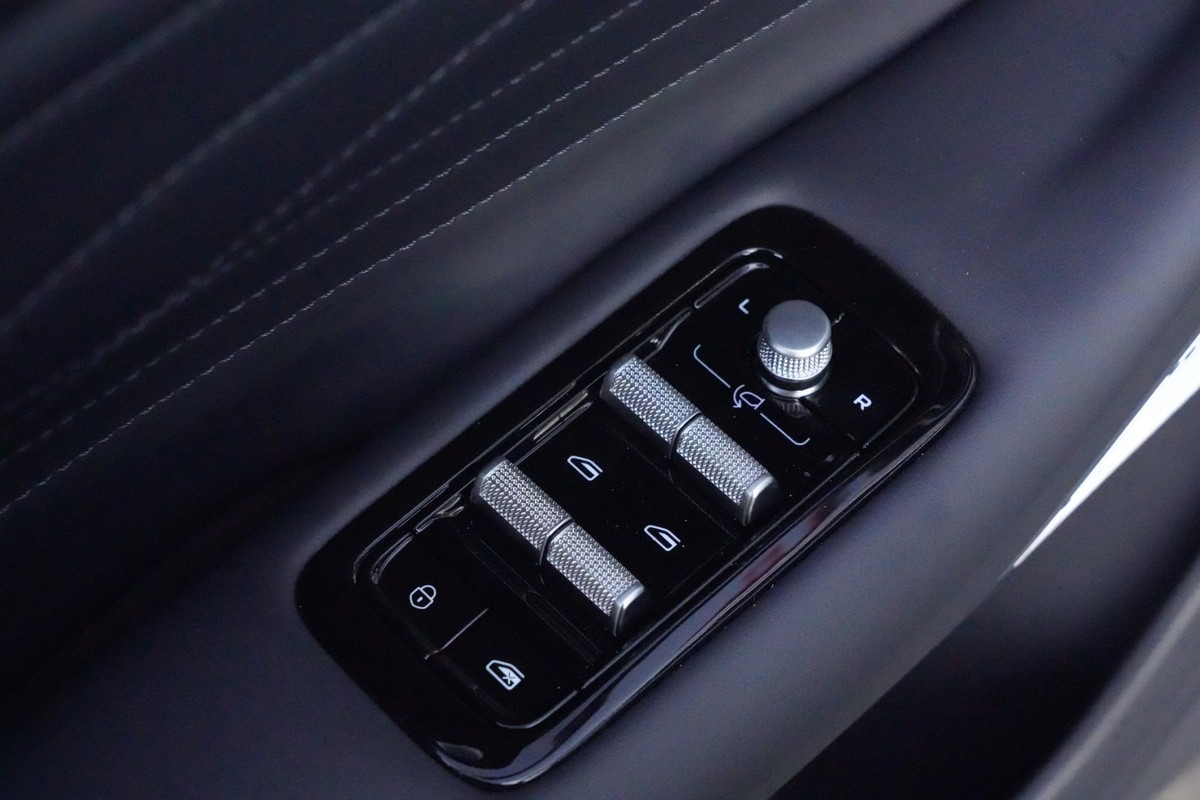 Geely Starray EM-i