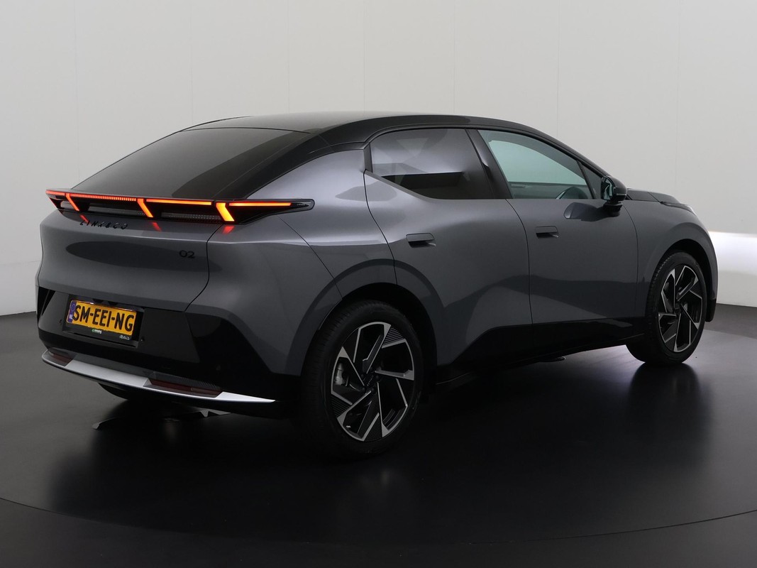 Lynk & Co 02