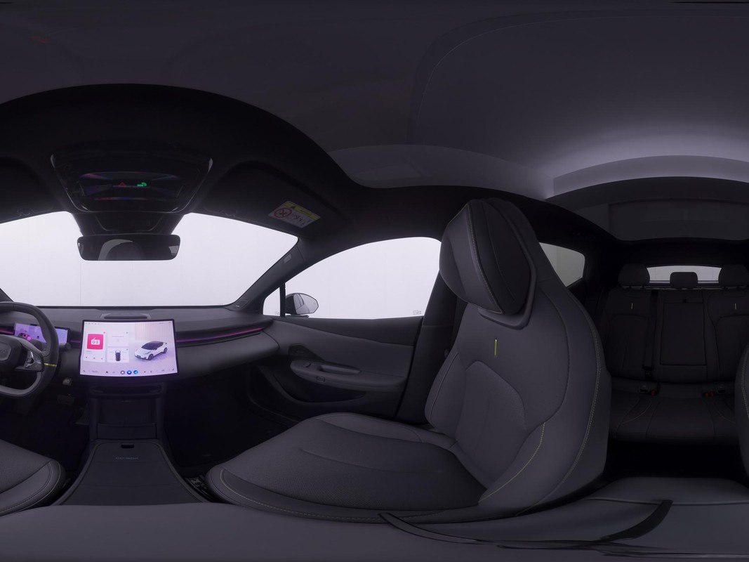 Lynk & Co 02