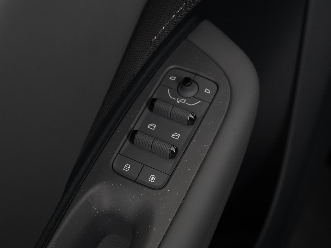 Lynk & Co 02