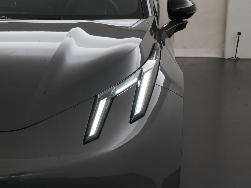 Lynk & Co 02