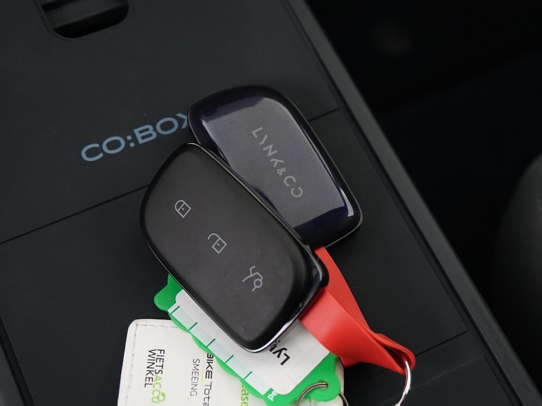 Lynk & Co 02