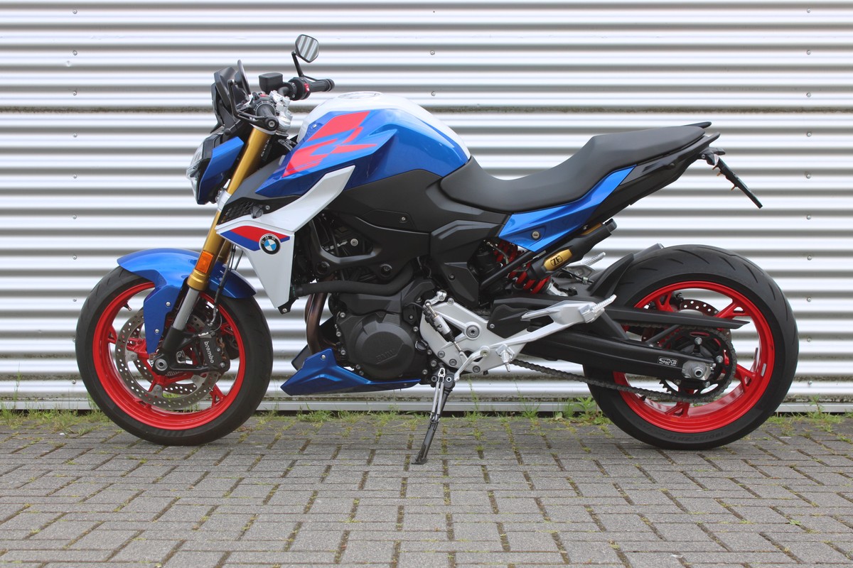BMW F 900 R