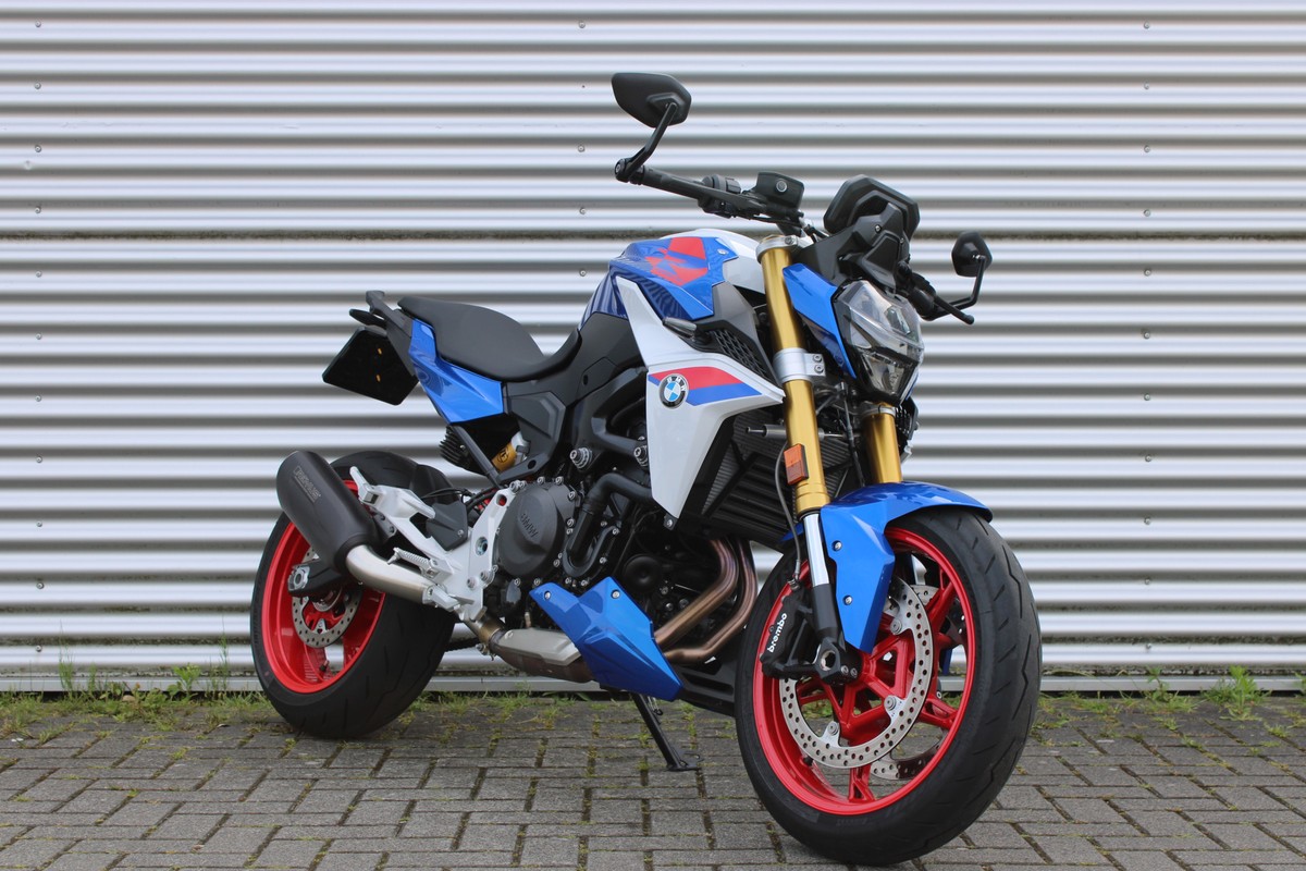 BMW F 900 R