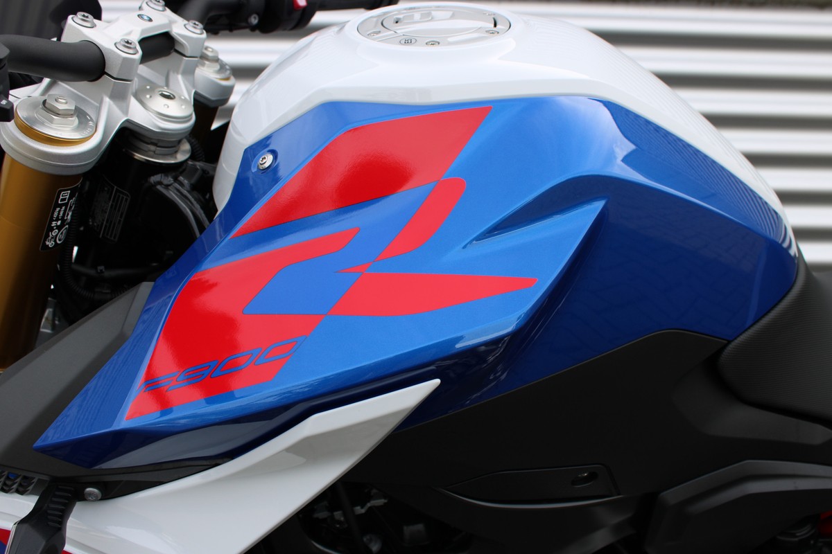 BMW F 900 R