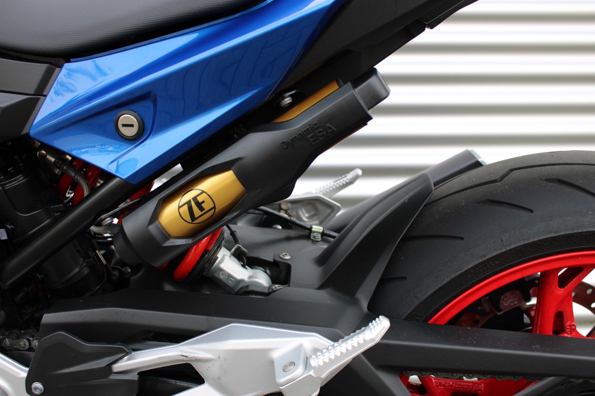 BMW F 900 R