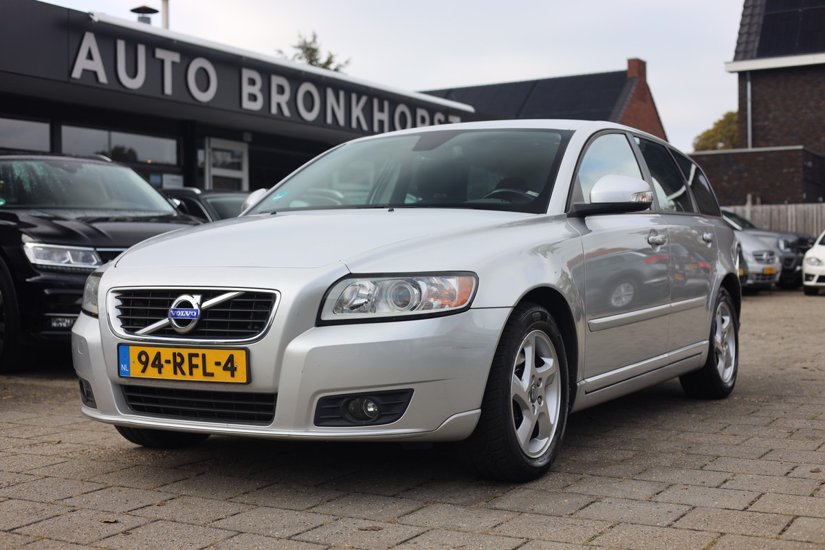 Volvo V50