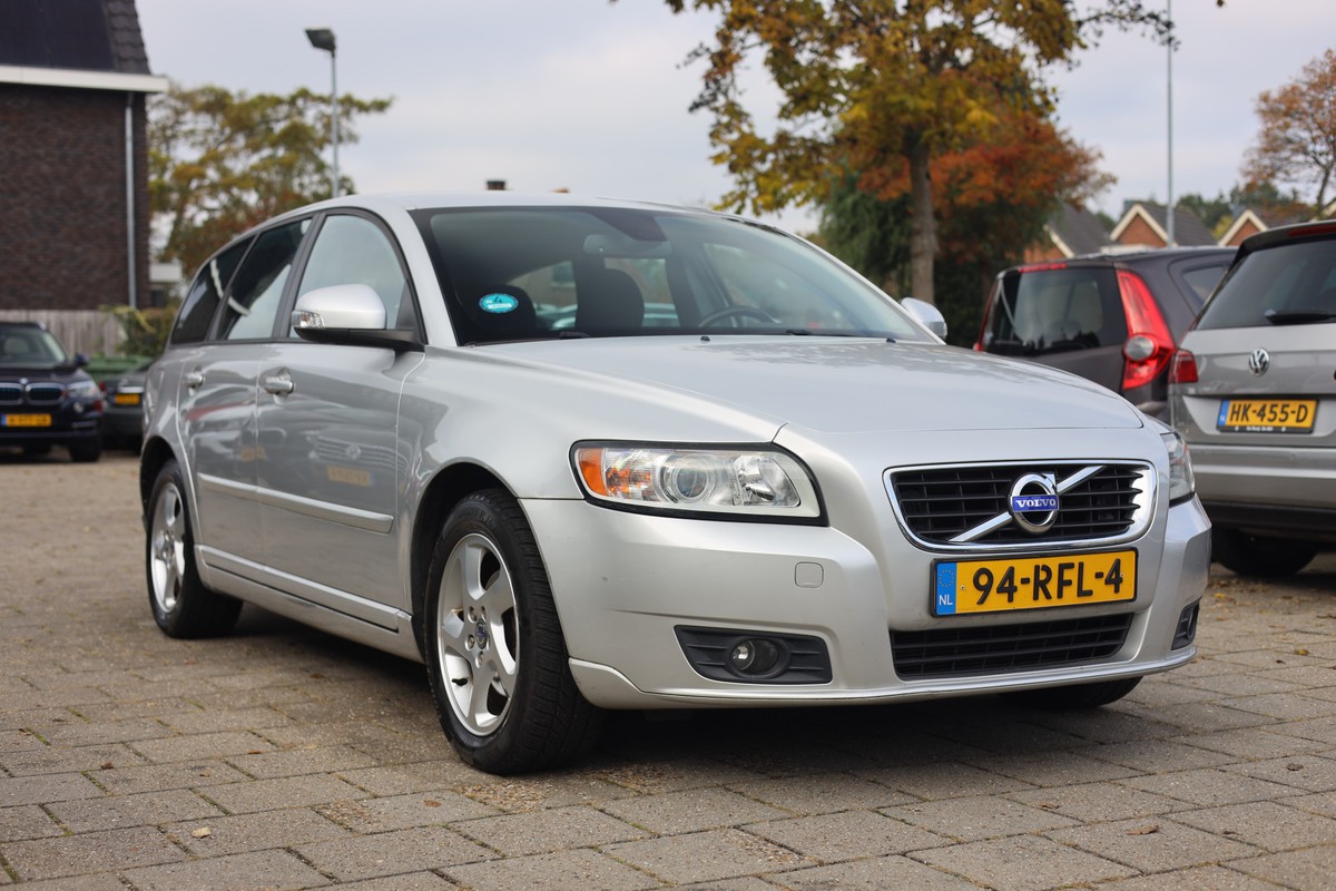 Volvo V50