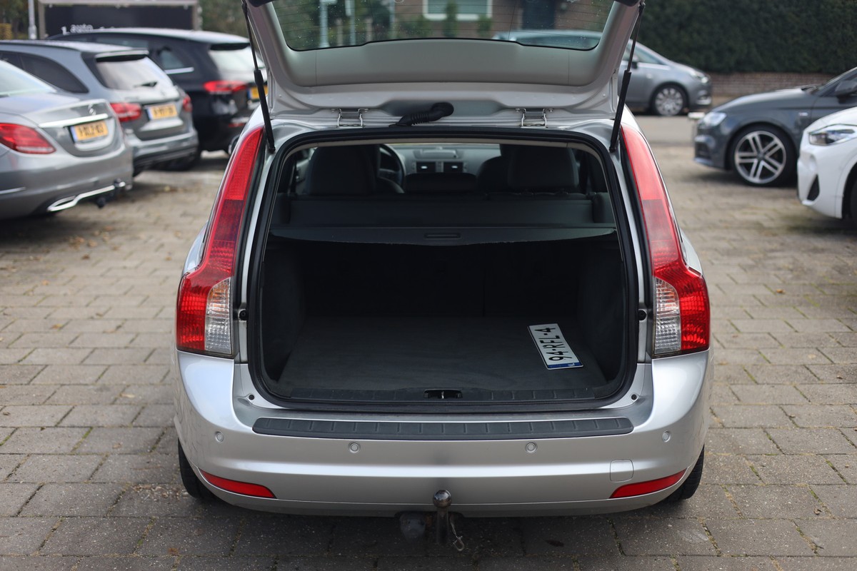 Volvo V50