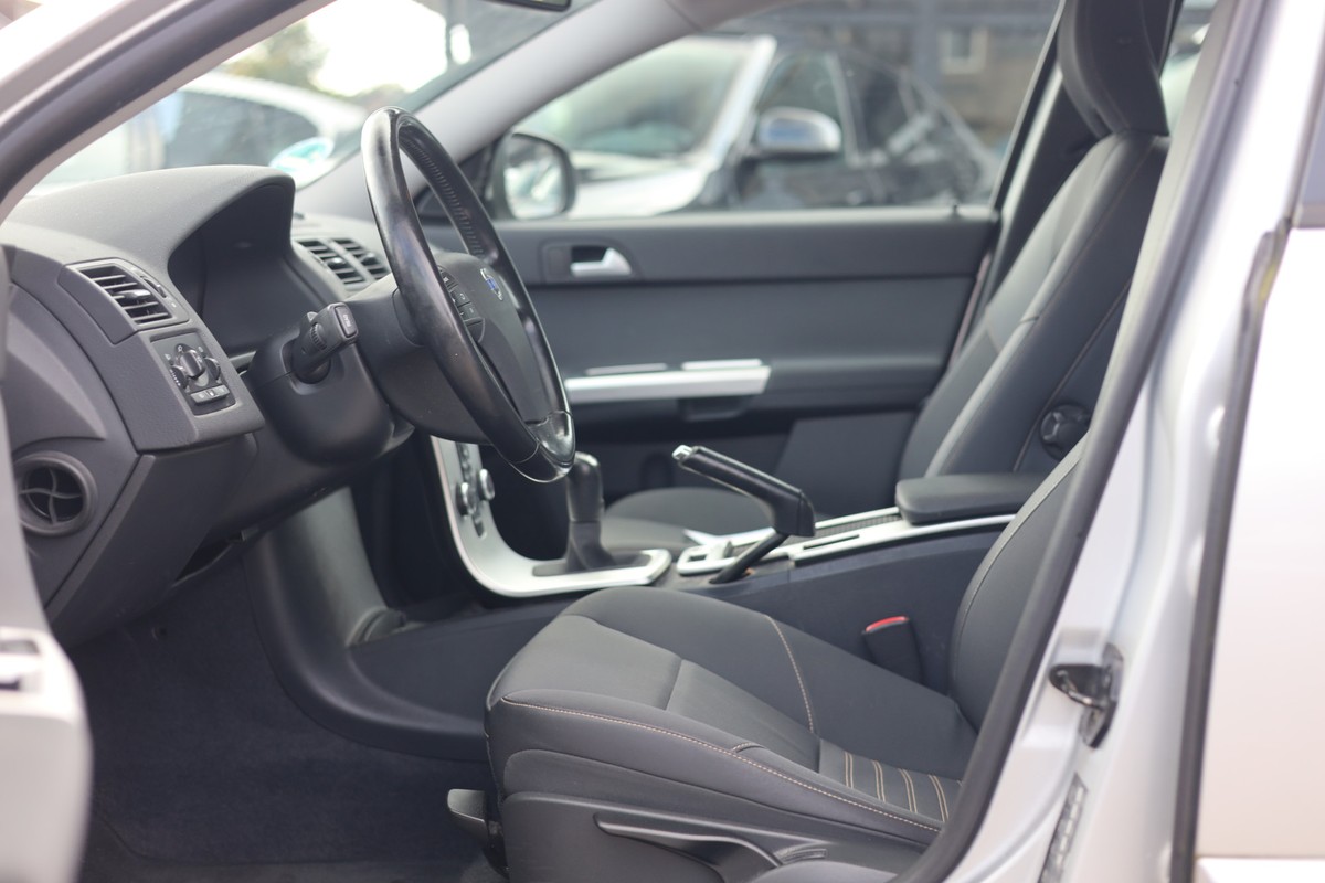 Volvo V50