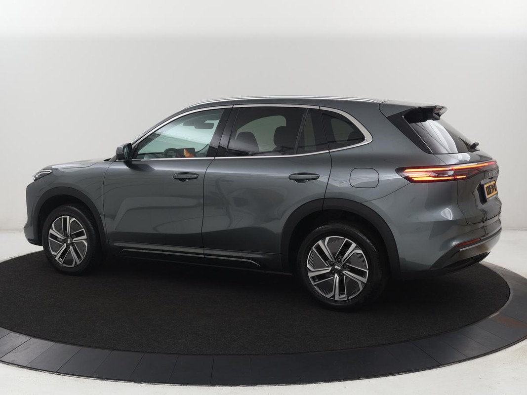 Geely Starray EM-i