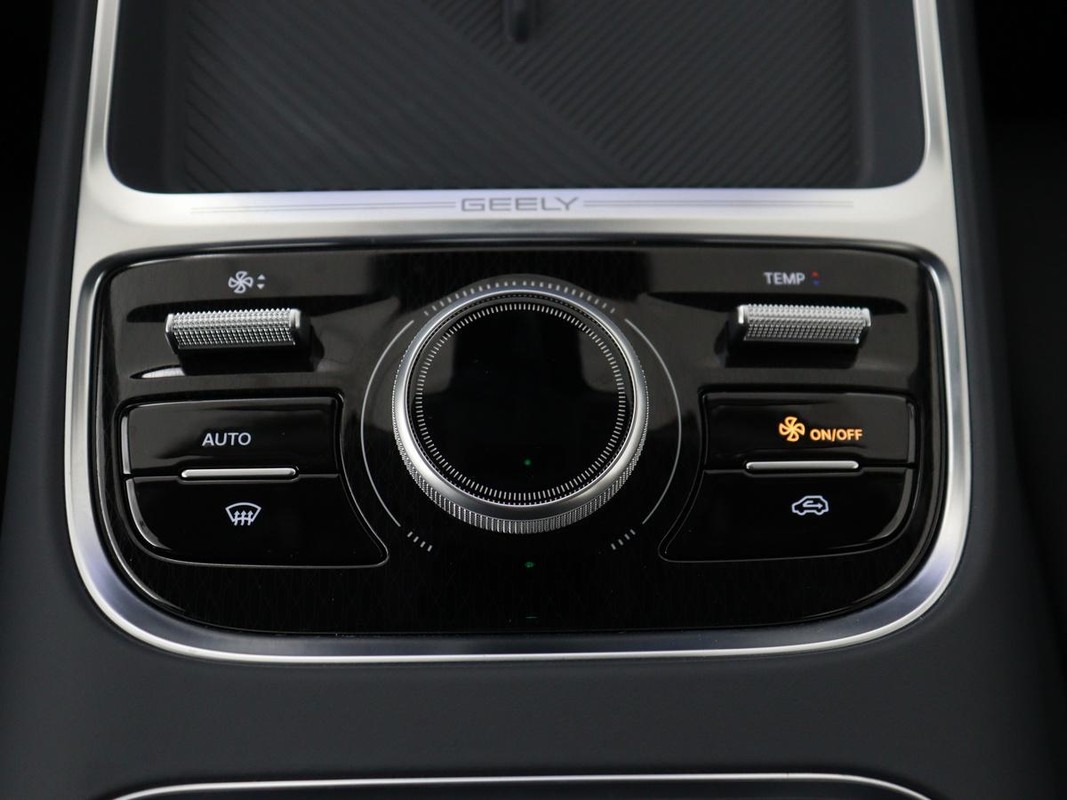 Geely Starray EM-i