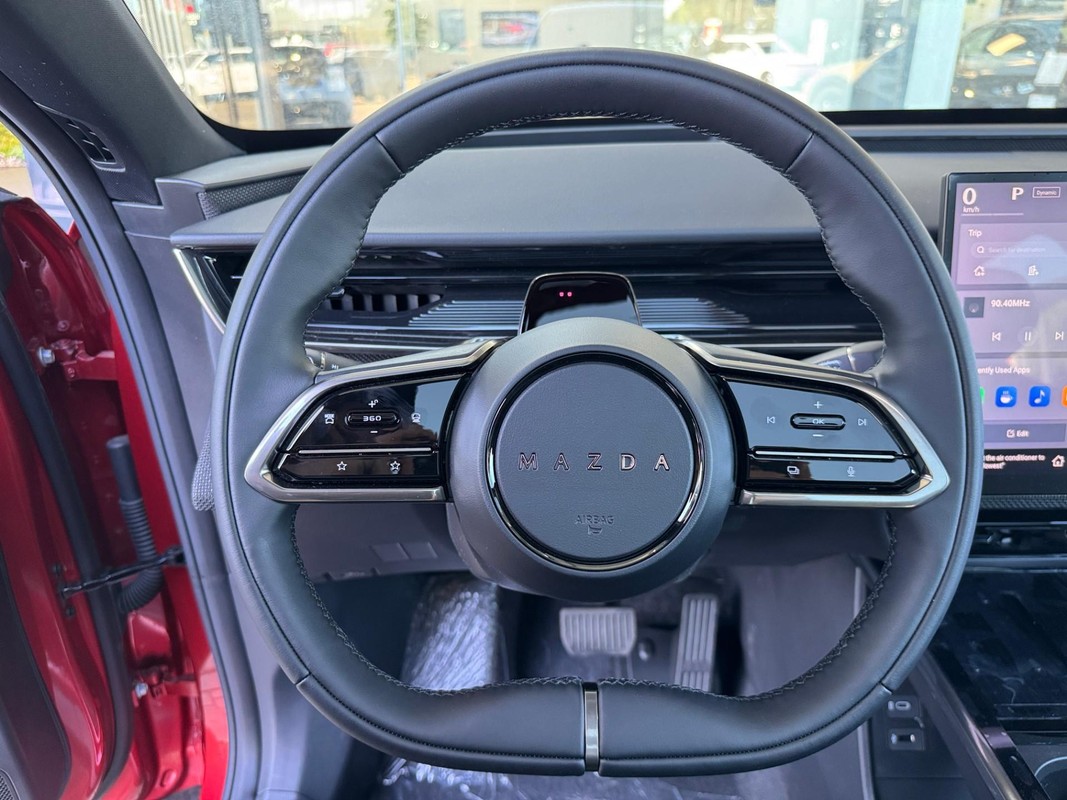 Mazda CX-6e