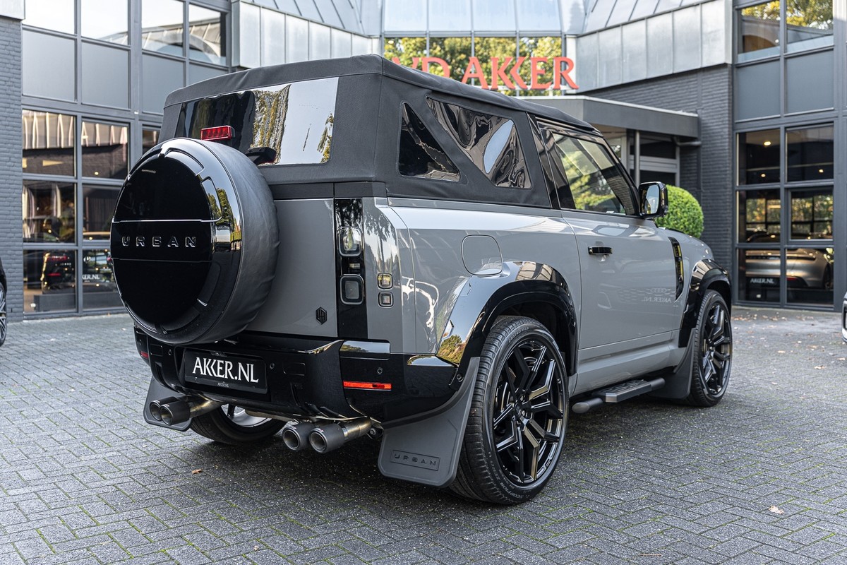 Land Rover Defender