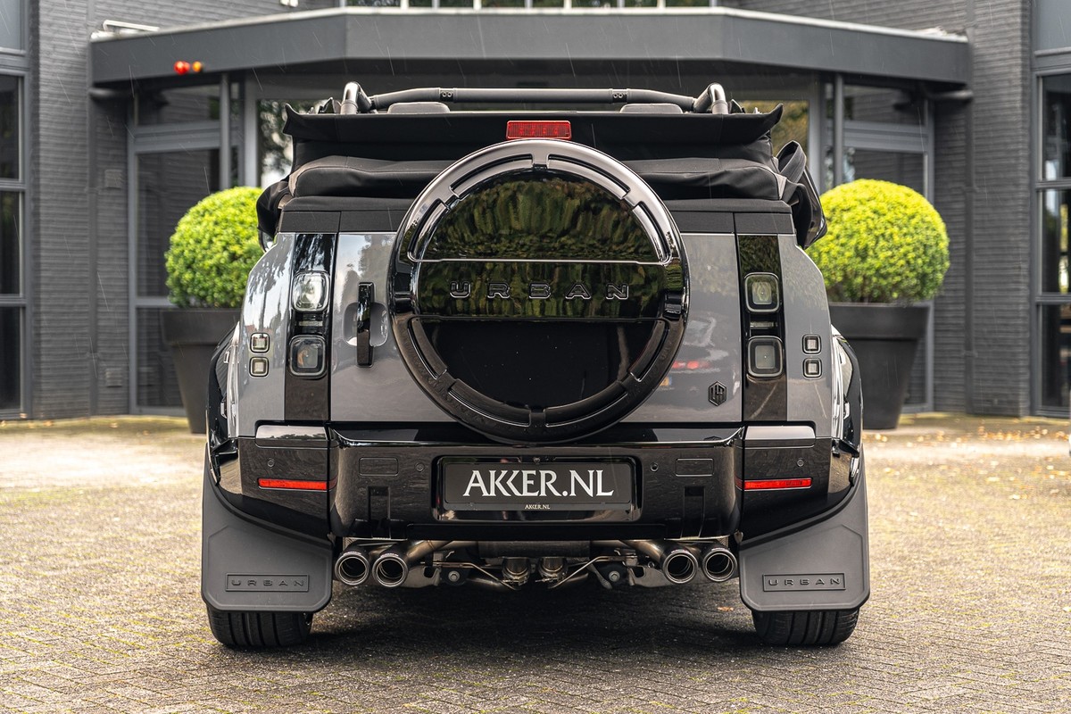 Land Rover Defender