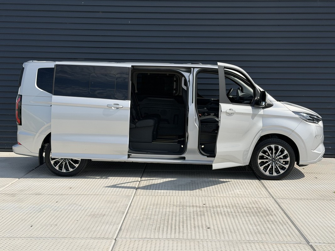 Ford E-Transit Custom