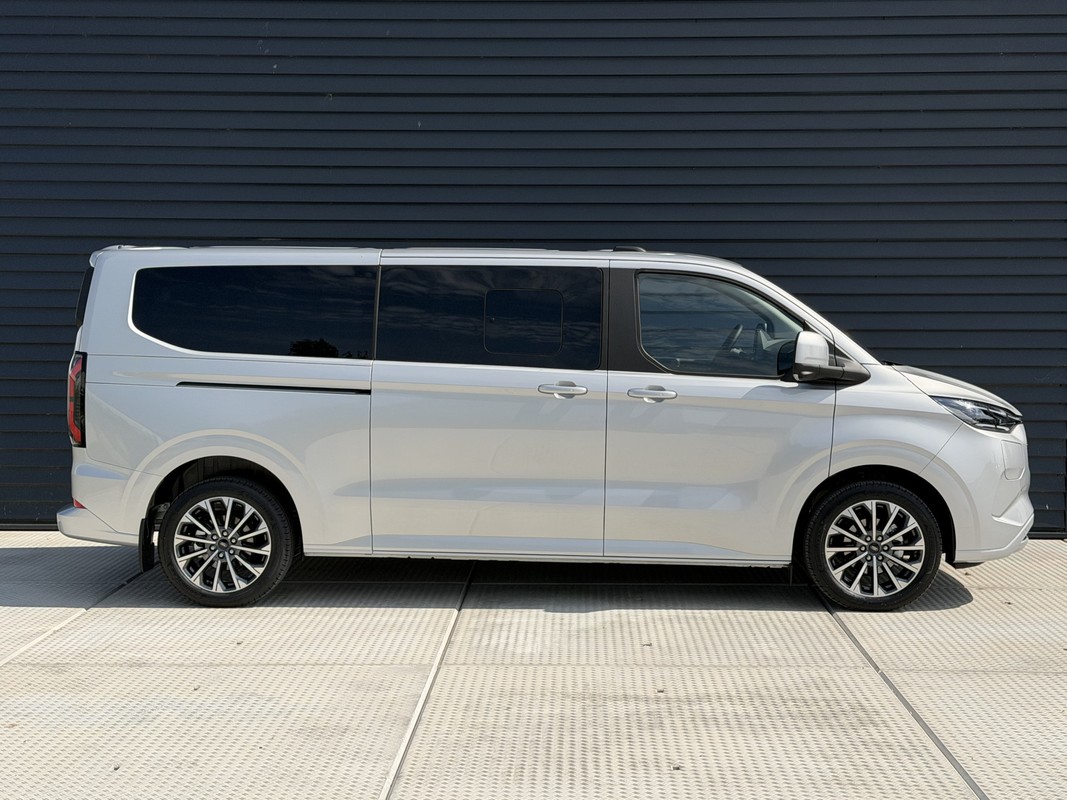 Ford E-Transit Custom