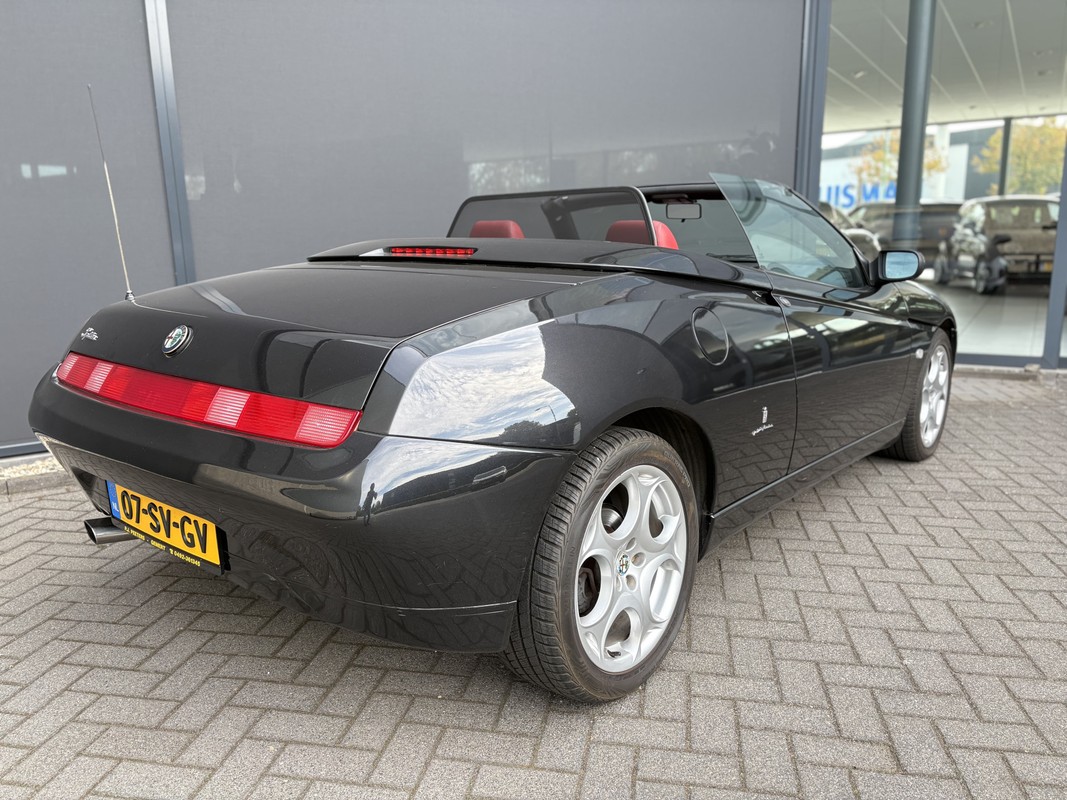 Alfa Romeo Spider