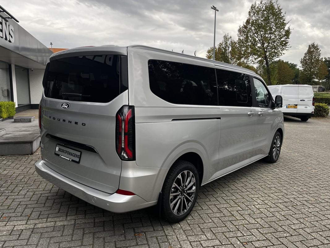 Ford Tourneo Custom
