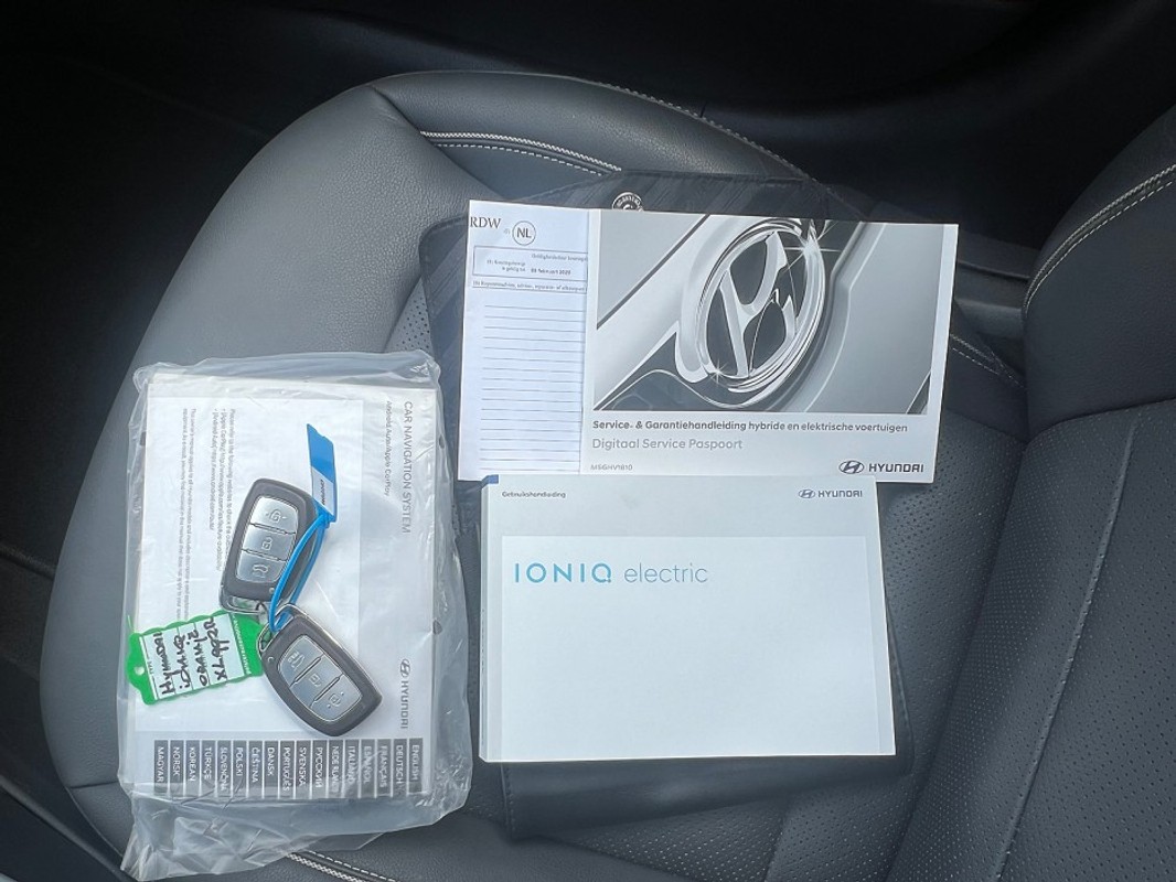 Hyundai IONIQ