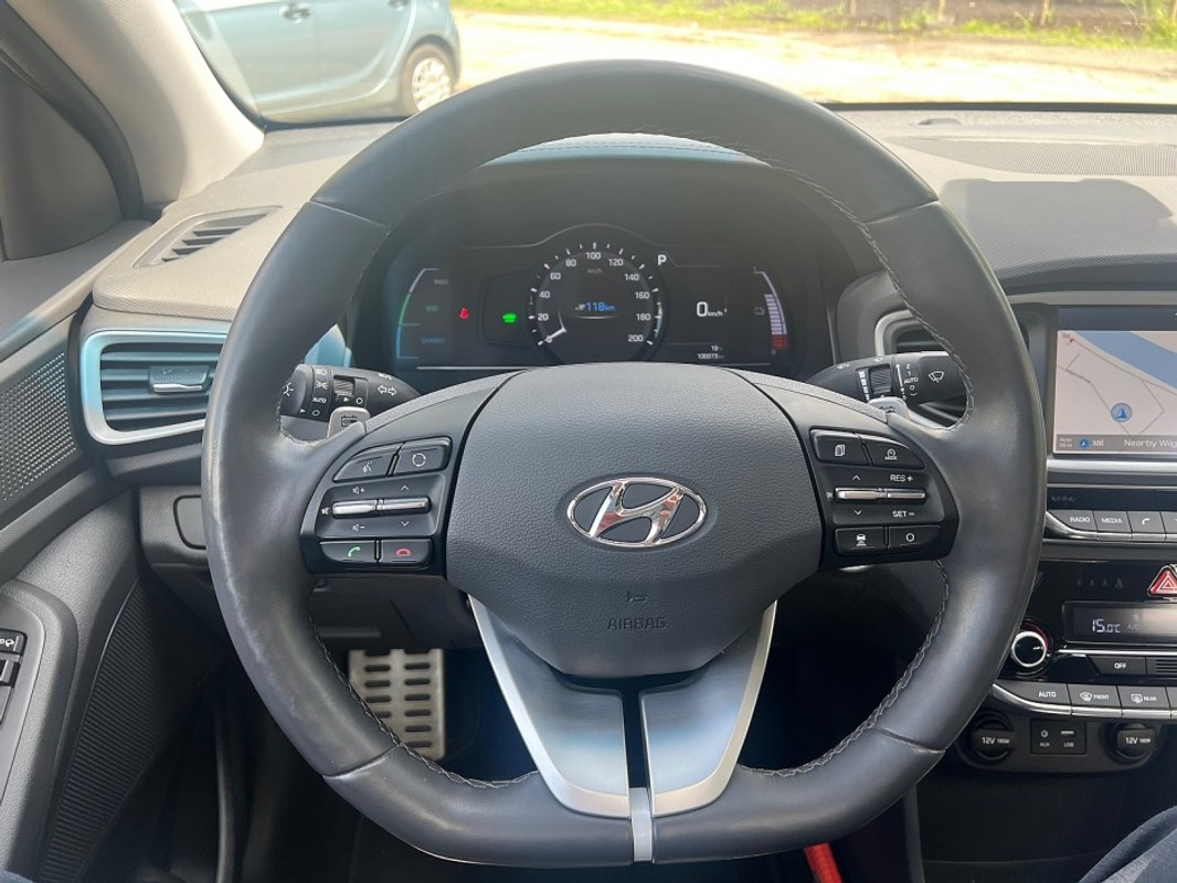 Hyundai IONIQ