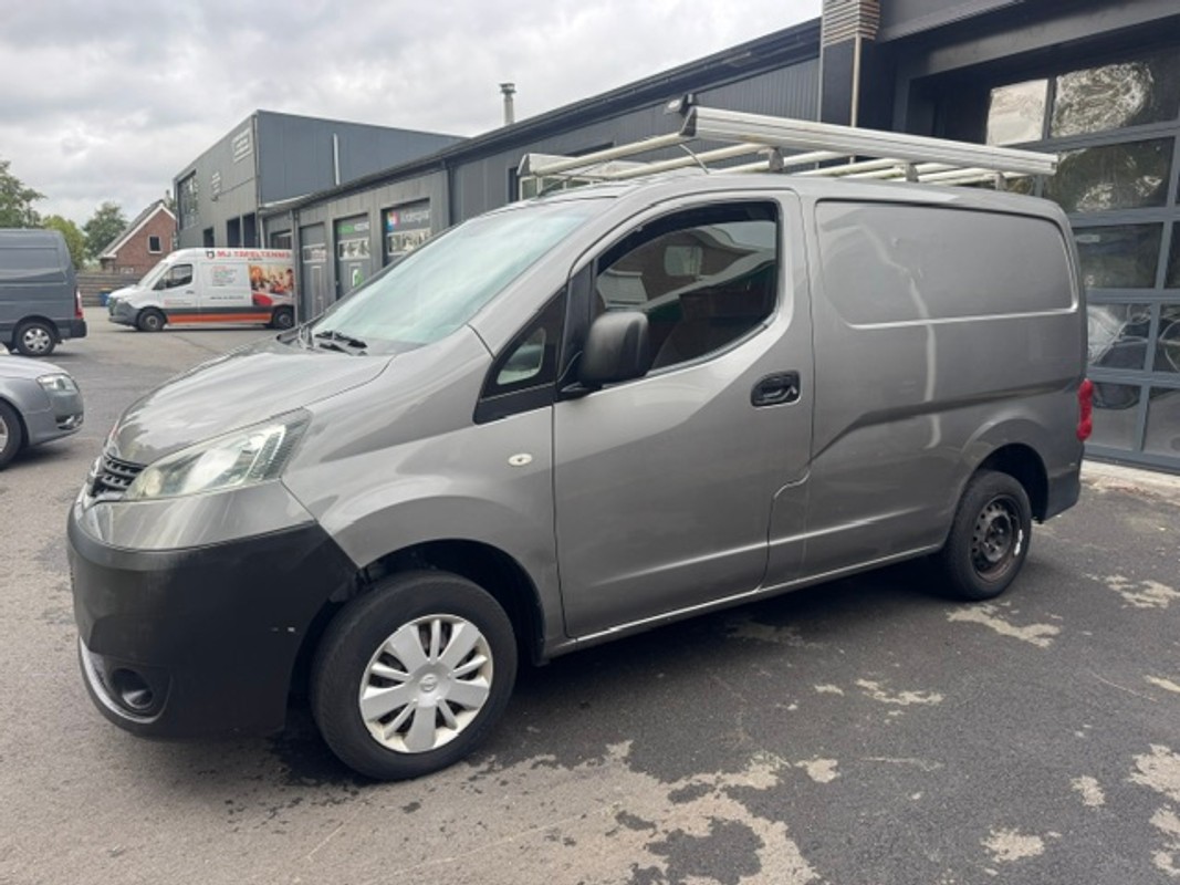 Nissan NV200