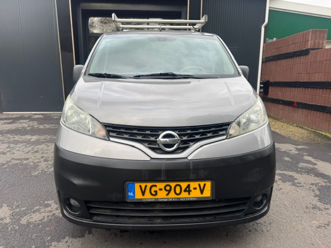 Nissan NV200