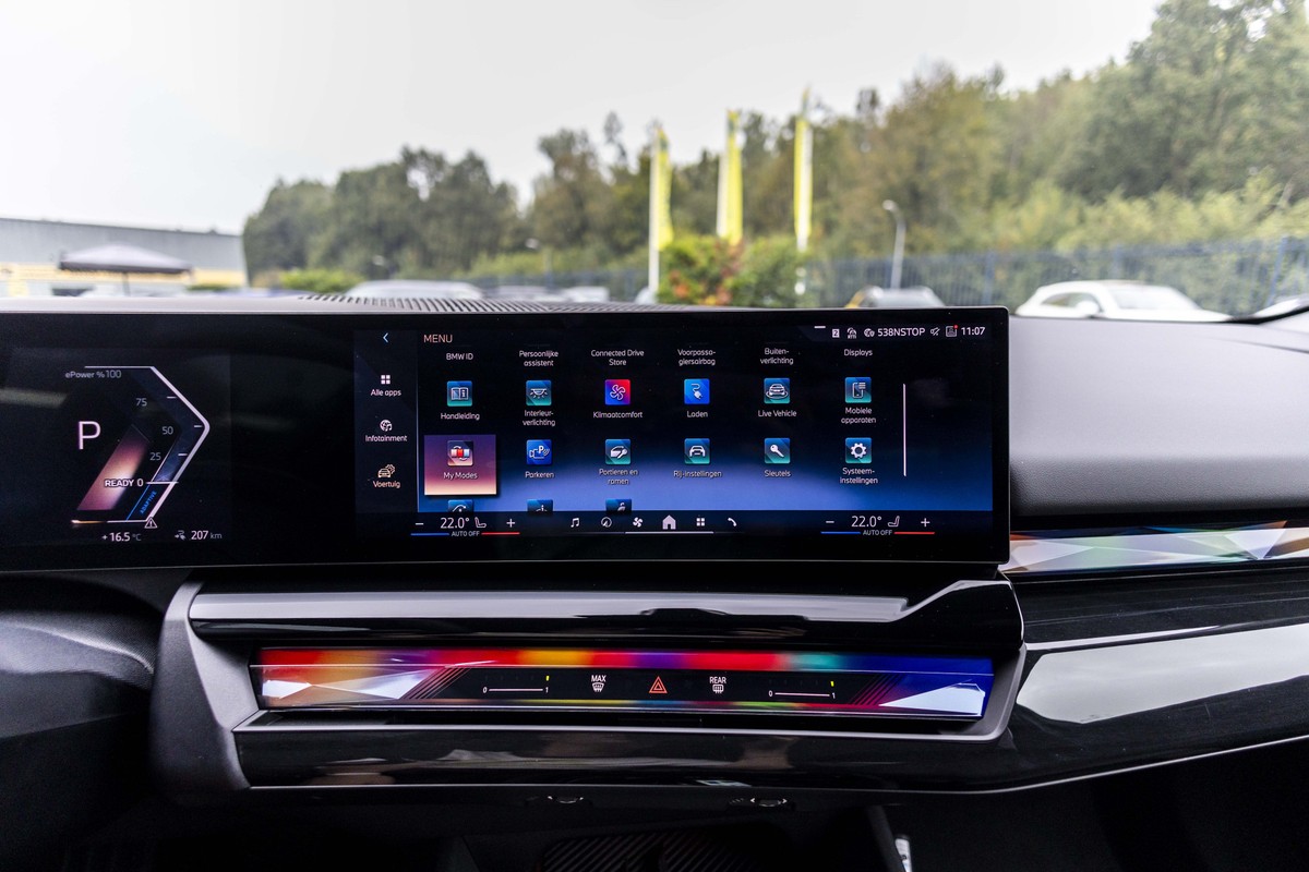 BMW i5