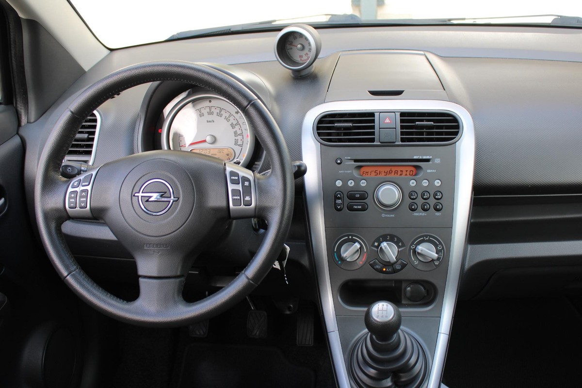 Opel Agila