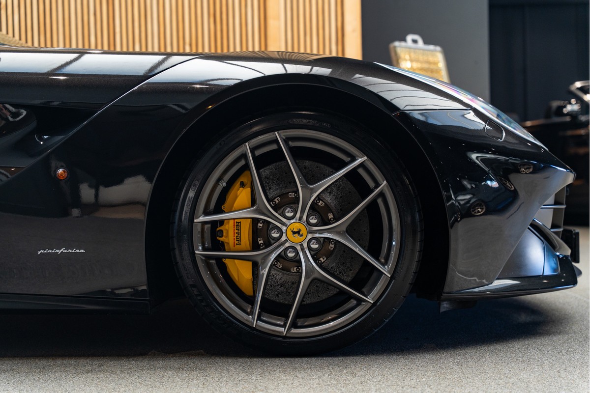 Ferrari F12