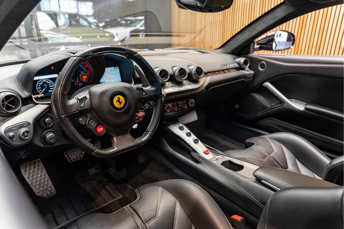 Ferrari F12