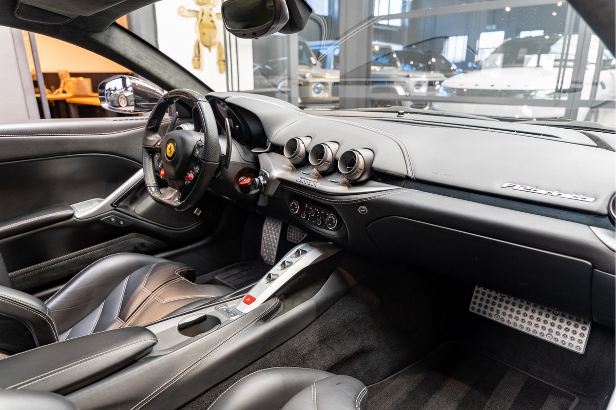 Ferrari F12