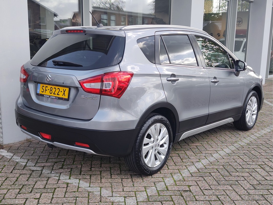 Suzuki S-Cross