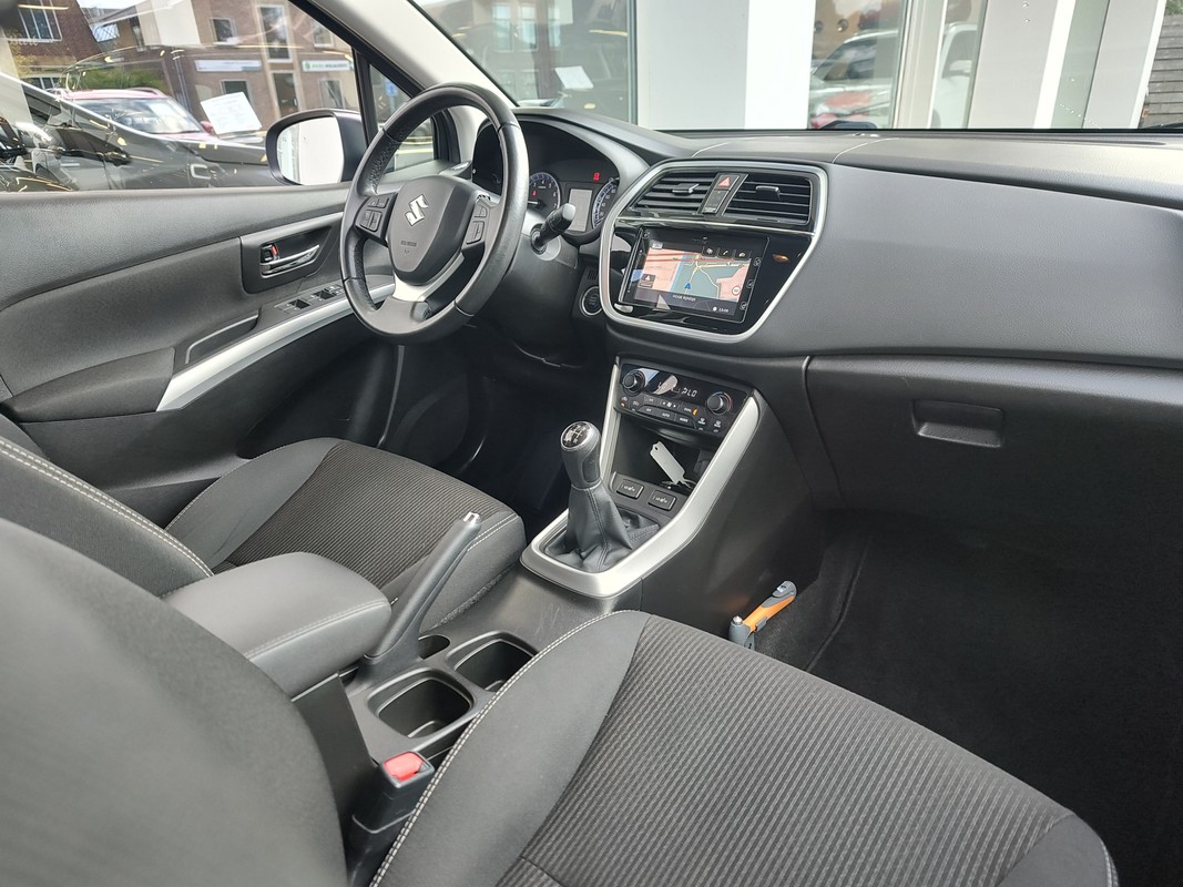 Suzuki S-Cross