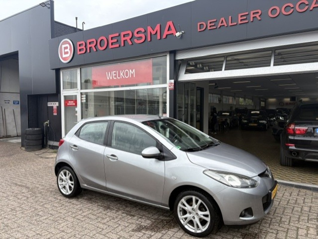 Mazda 2